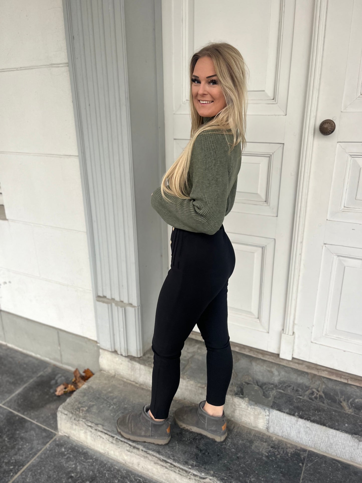 6 Button Pants